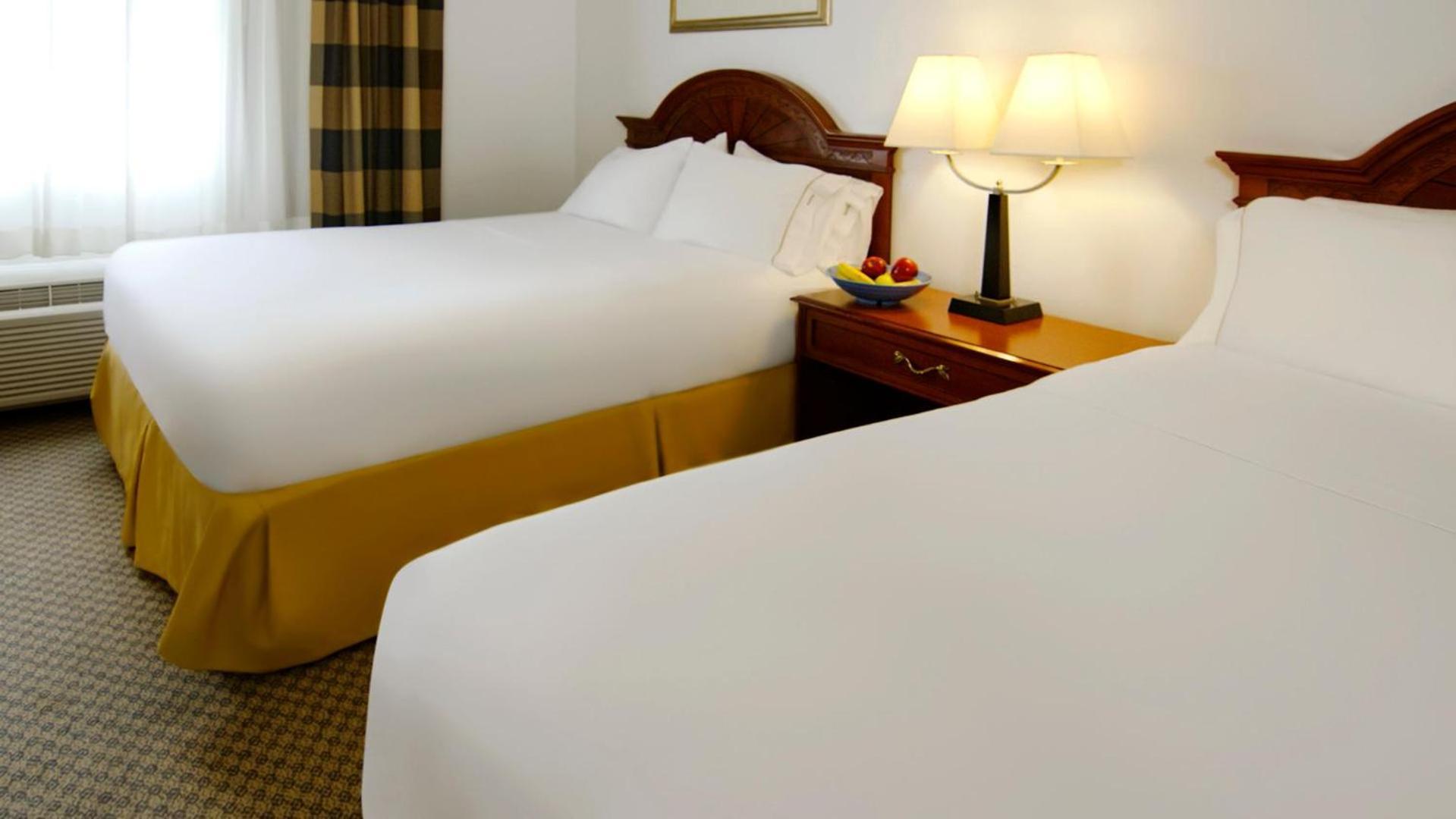 Queen Room with Two Queen Beds - Non-Smoking